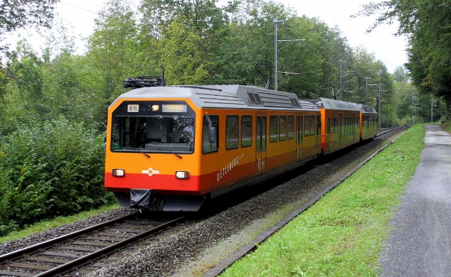 szu-be-556-527-0-uetliberg-wald SZU, Be 556 527-0 -- Waldegg -- 17.09.2010