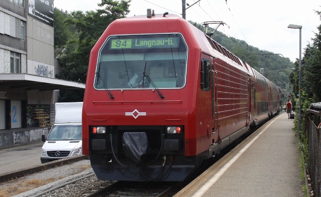 szu-re-456-551-1-manegg-2 SZU, Re 456 551-1 -- Manegg -- 04.07.2010