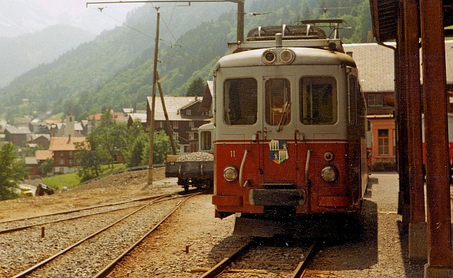 tpc-aomc-bdeh-4-4-11-champery TPC. AOMC, BDeh 4/4 11 -- Champéry ancienne gare -- 07.1983