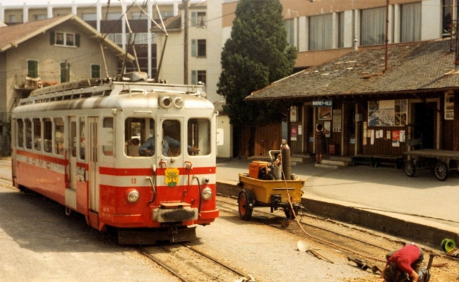 tpc-aomc-bdeh-4-4-13-monthey TPC. AOMC, BDeh 4/4 13 -- Monthey Ville ancienne gare -- 07.1983