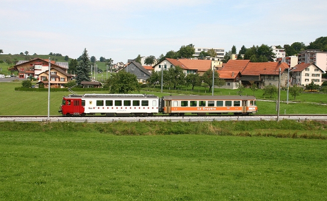 tpf-bde-142-chatelstdenis TPF, Be 4/4 142, Bt -- Châtel-St-Denis -- 03.09.2008