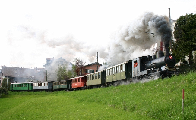 leb-g-3-3-8-bouricloz LEB G 3/3 8, TPF Be 4/4 111 en pousse -- Blonay -- 30.04.2008 -- Circulation pour le compte du chemin de fer musée du Blonay-Chamby