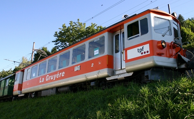 tpf-be-4-4-131-bouricloz-2 TPF, Be 4/4 131 -- Blonay -- 28.08.2004 -- Circulation pour le compte du chemin de fer musée du Blonay-Chamby