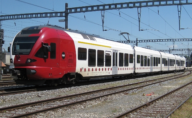 tpf-rabe-527-194-0-romont TPF, RABe 527 194-0 -- Romont -- 16.06.2013