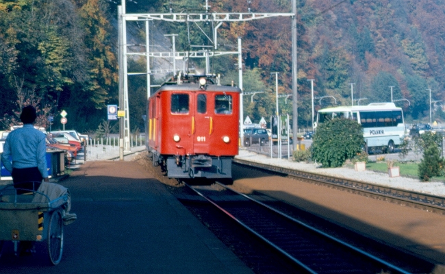 cff-deh911-Alpnachstad SBB CFF FFS Deh 4/4 911 -- Alpnachstad -- 29.10.1984