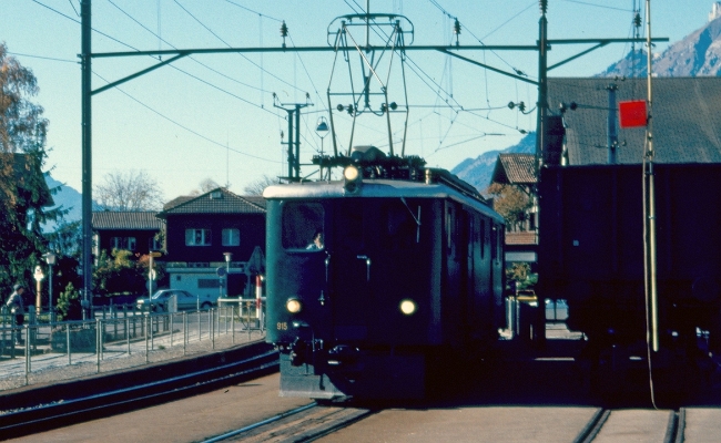 cff-deh915-brienz SBB CFF FFS Deh 4/4 913 -- Biebz -- 29.10.1984